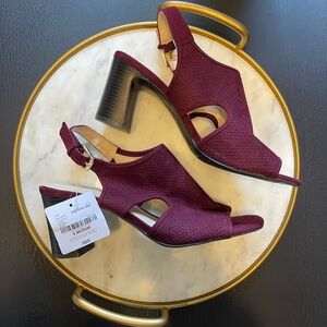 Liz Claiborne Dark Wine Goldwin Open Toe Block Heel Sandals - NWT!